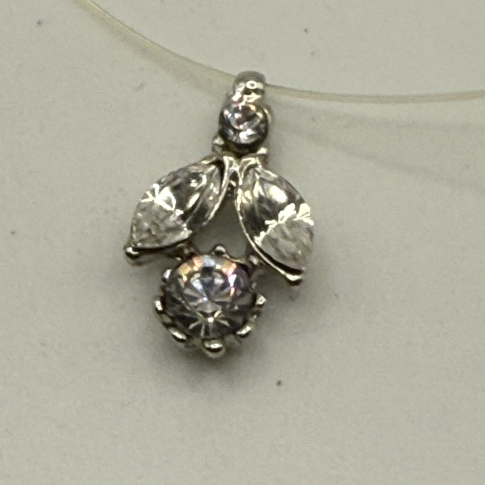 Silver Tone‎ Rhinestone Charm / Pendant on a wire necklace 18”